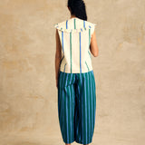 Ruffle Collar Sleeveless Shirt